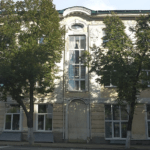 На фото здание военного госпиталя для раненых военнослужащих на спецоперации в г. Курске на улица Ленина, дом 25.