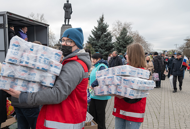 Волонтеры Народный фронт Ставрополя доставили гуманитарную помощь в Мариуполь